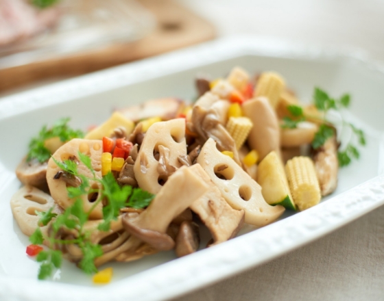 東京PAPA COOKのキノコと旬野菜のガーリックソテーの画像